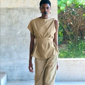 Zara matching set. Top is size medium and pants are an x-small. New with tags